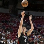 杨瀚森在CBA并不投三分球 但他一直在对这项技术有所练习